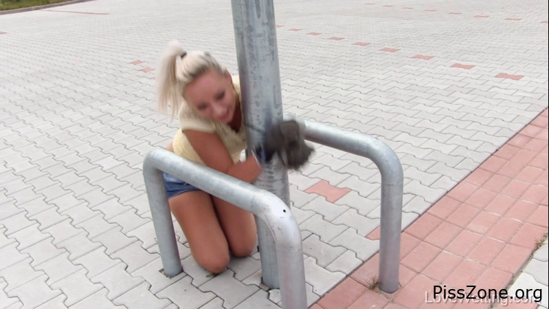 Piss Passion - Naomi 2025, The Gorgeous Prisoner, constant leak