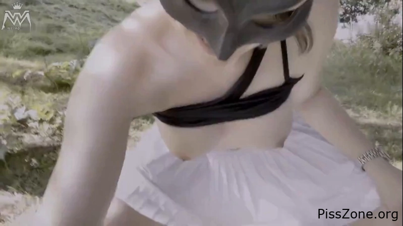 Wet Naked Babe Piss Meeting #24. A wet meeting at the river Wet-W, (MPEG-4/2025) 51.6 MB, relieving