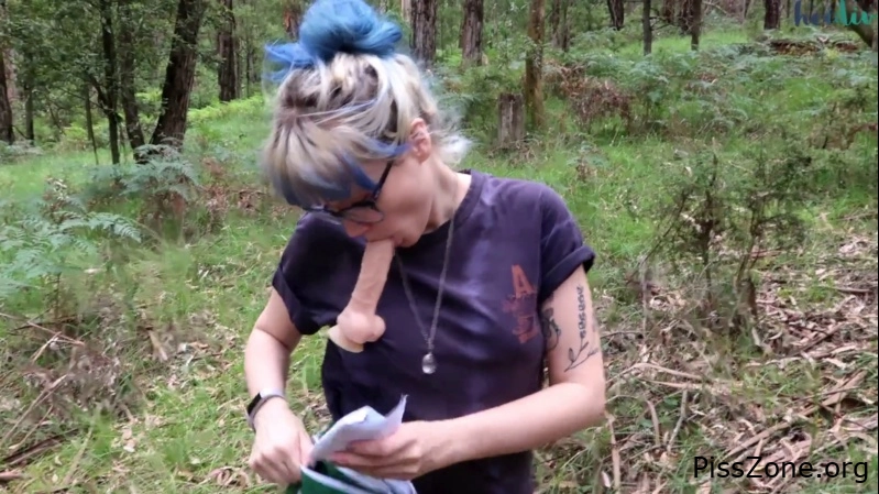 Bathroom Surprise Public Hiking Fun And Pee Heidiv, (MPEG-4/2025) 557 MB, pissing peak