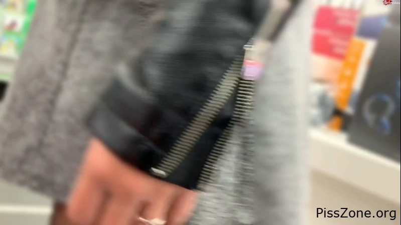 Wet Girl Waiting Brazen public piss – Forbidden piss on the game console in shop Devil Sophie, (MPEG-4/2025) 156 MB, pee fun