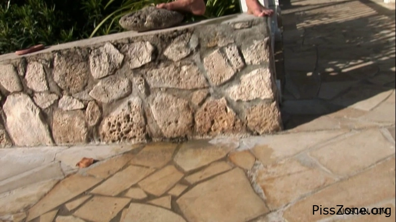 Waterplay Peeing Faye Reagan, (MPEG-4/2025) 353 MB, quietflow urine