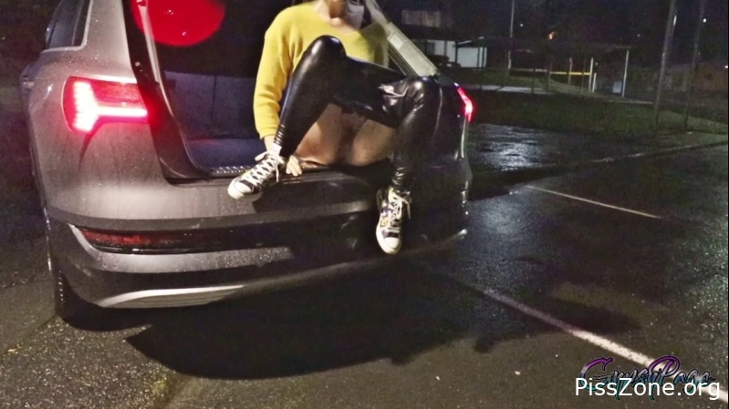 Wet Lust Flood Pissed hard on parking. Gypsypage, (MPEG-4/2025) 191 MB, cozy pee