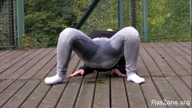 He Drinks It - Aneta 2025, Showtime, wave pee