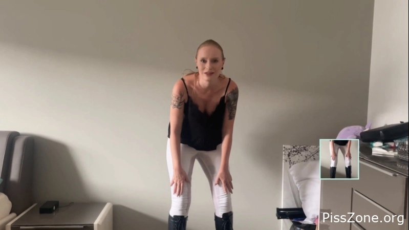 Full Flow Girl - Totally nasty jeans-boot-piss 2025, Emma Wolf, urge pee