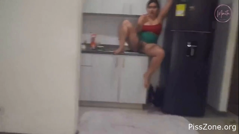 Wet Dirty Secret - We pee in the kitchen 2025, Monita-Caliente, heat pee