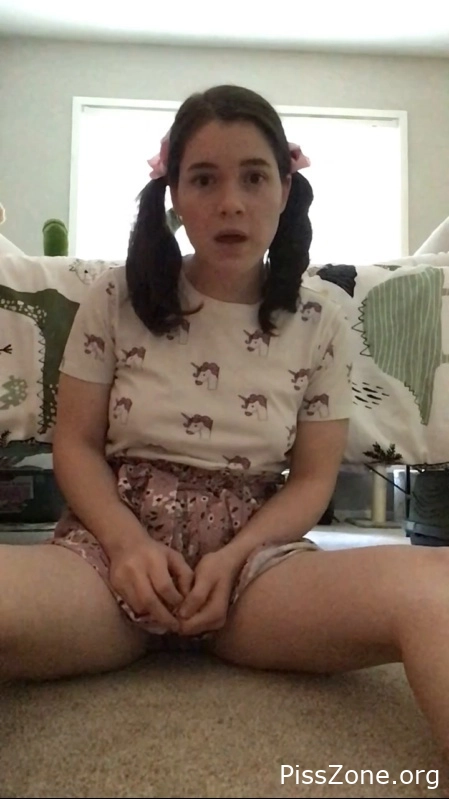 Wet on Floor Daddy I Had an Accident KaretCake, (MPEG-4/2025) 376 MB, beauty pissing