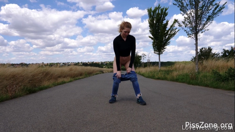 with steamy vixen Katis - Pissing scene 6 298 MB, MPEG-4, 2025