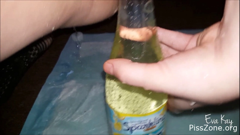 with freaky girl Eva Kay - Peeing In A Bottle Three Times 121 MB, MPEG-4, 2025