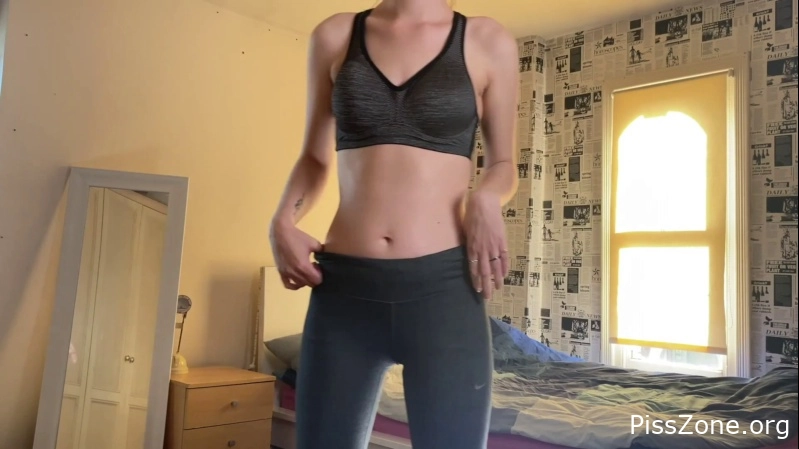 Public Piss Wetting Myself In Yoga Pants Peachypoppy, (MPEG-4/2025) 762 MB, pee body