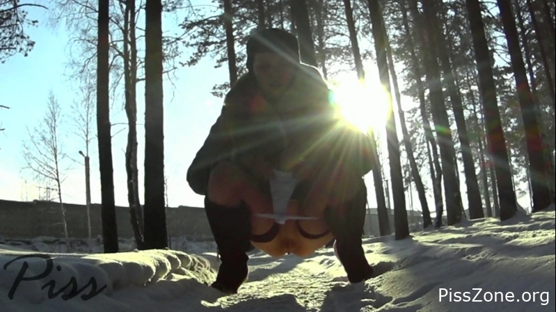 Caught on Camera - Winter Pissing Collection 2025, pee pants