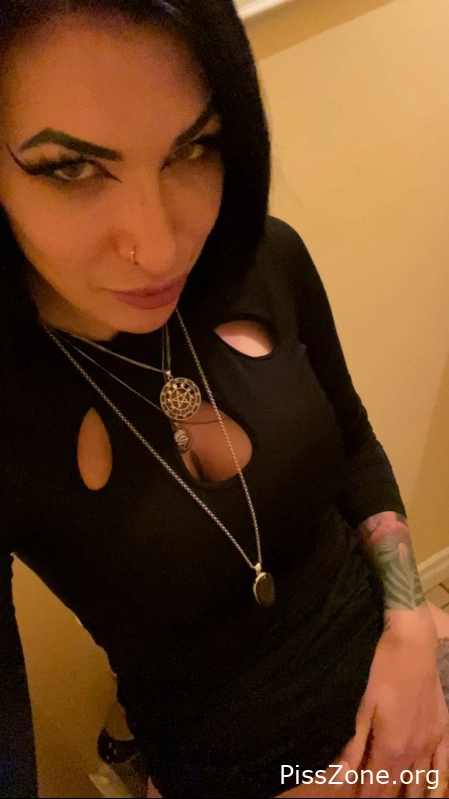 Desperate Leak - Open Your Mouth And Dont Waste A Drop 2025, pee dream