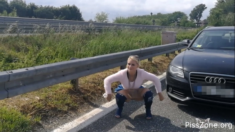 Full Load Let Go Public Pissing Rossella Visconti, (MPEG-4/2025) 319 MB, wet piss