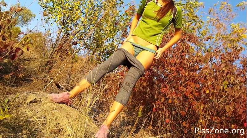 Dirty Stream Girl - Public Pissing On Jogging Trail 2025, Dream4angel, kinky pee