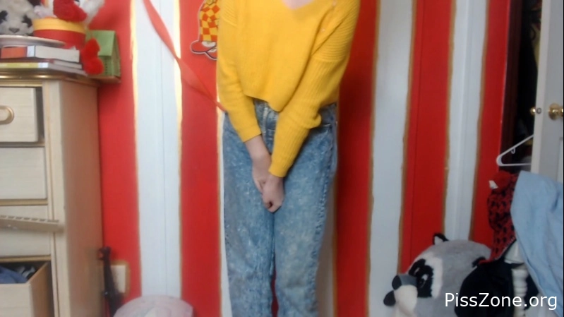 Wet Desires Baby Girl Pees her pants., (MPEG-4/2025) 126 MB, pee drip