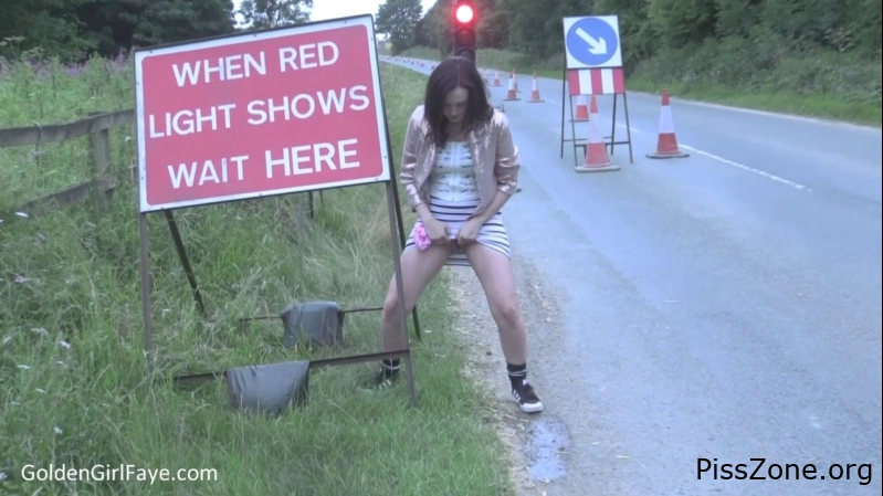 with lusty lady Faye Taylor - Roadworks Wee 164 MB, MPEG-4, 2025