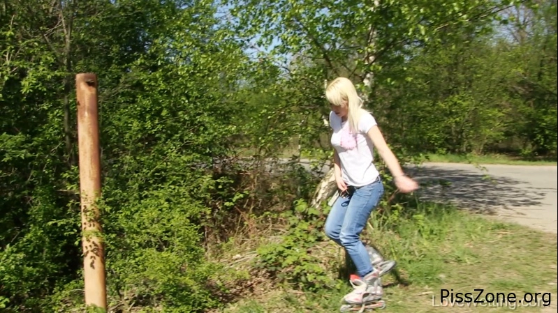 with wild cutie Licky Lex - Tight Roller Skates 701 MB, MPEG-4, 2025