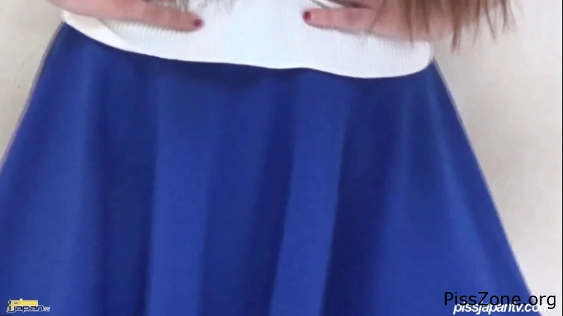 Sisisnwbnny - Teen Pees In The Shower