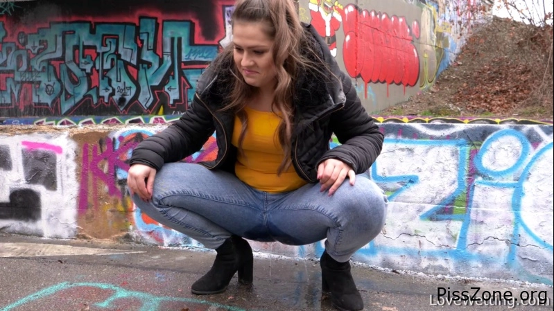 Wetness Explosion - Too Many Selfies 2025, Sereyna Gomez, pee look