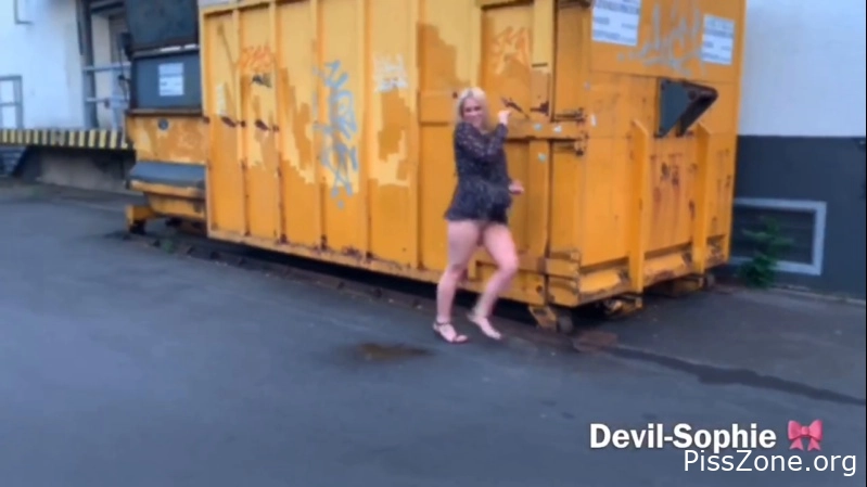 Public Wet Model - only the dirty pisses so public 2025, Devil Sophie, pee teaser