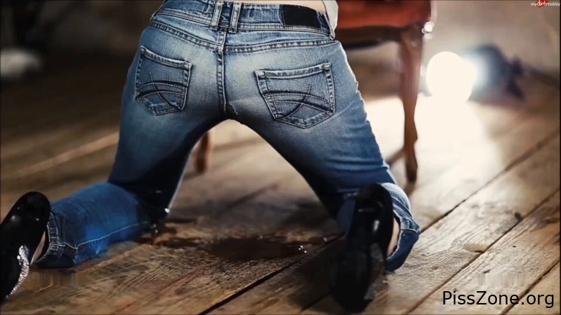 with dirty babe Alina-Lamour - Absolute Premiere – The First Time Piss 50.4 MB, MPEG-4, 2025