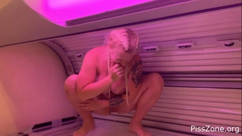 Full Stream Footage Devil Sophie – Tanning bed piss – toilet is too far away Devil Sophie, (MPEG-4/2025) 155 MB, mild pee
