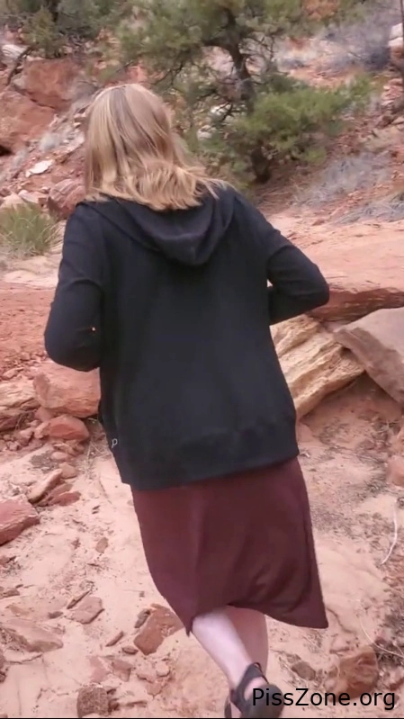 She Leaks Openly Which Fits Better Brush Or Ruler Hardware Store Sauerei, (MPEG-4/2025) 260 MB, piss paradise