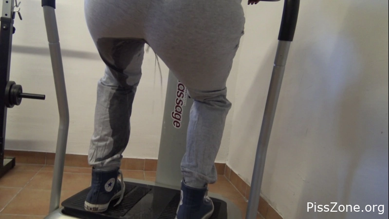 Fetish Girl Pours - That Probably Went In My Pants 2025, Crazy Piss Massage, sweet urination