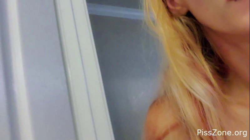 Hopeinpublic - Hopes Desperate Pee Compilation Week 9-02.